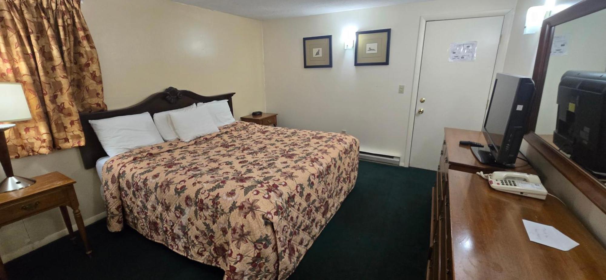 Red Carpet Hotel 3*